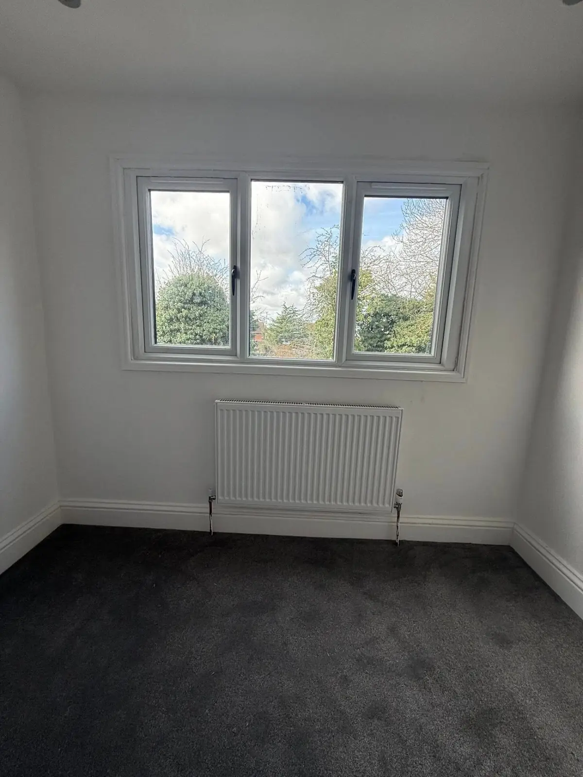 New bedroom radiator installed in Northampton